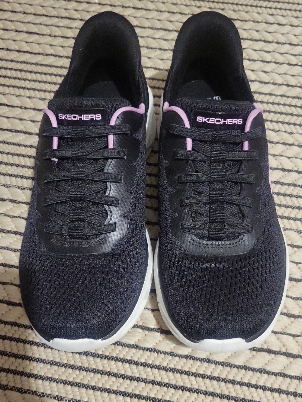 Skechers Swift Fit Shoe - Picture 3 of 7